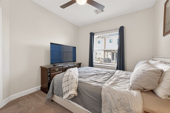 Building Photo - 1914 Shearn St