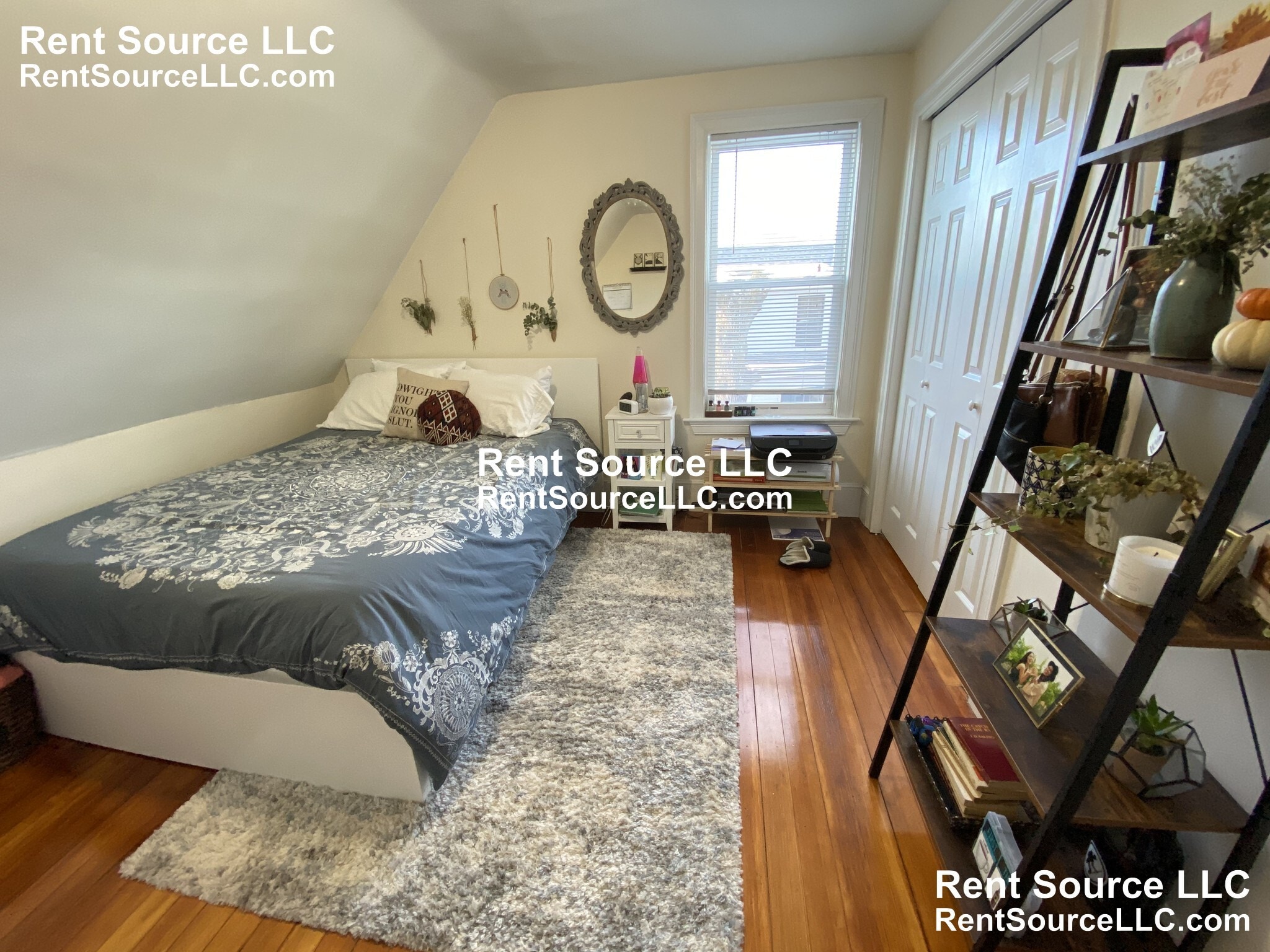 Building Photo - 15 Sargent Ave