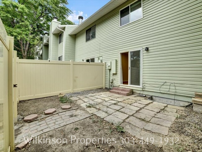 Building Photo - 2020 Gyros Cir