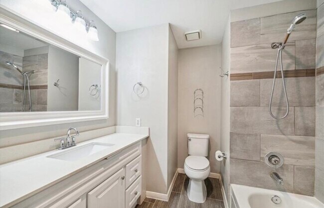Building Photo - 4144 Greystone Way