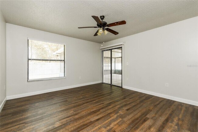Building Photo - 709 Del Rio Way