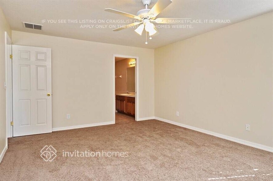 Building Photo - 656 Hatchwood Dr