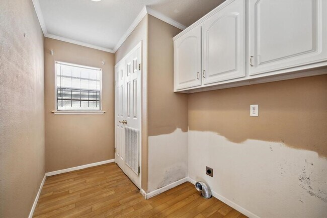 Building Photo - 10126 Summerberry Ln