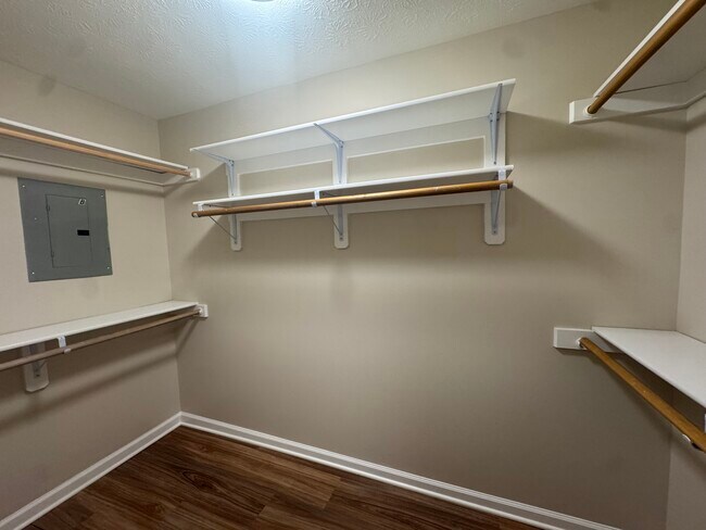 Building Photo - 116 1/2 S Main St - Tipton