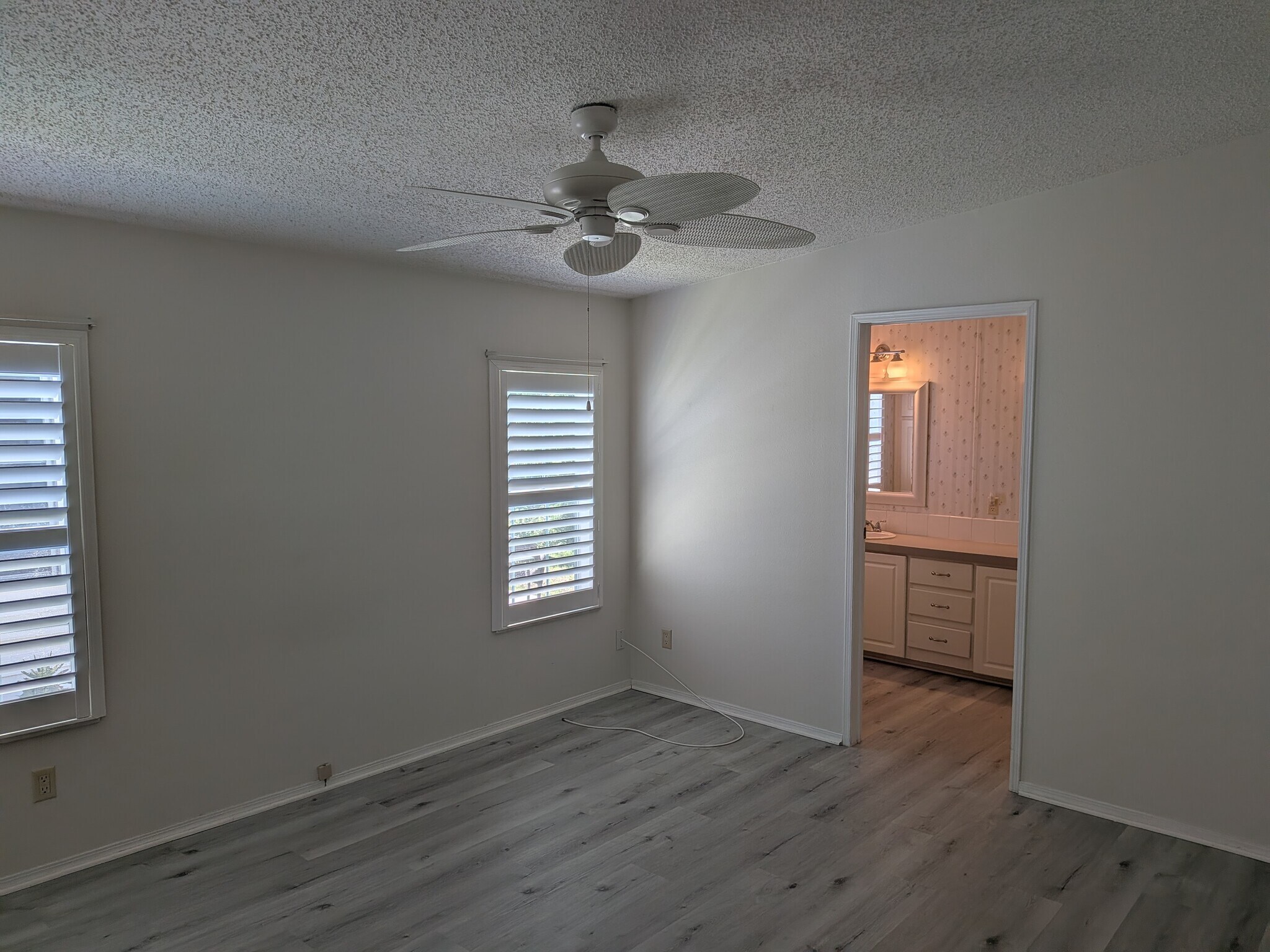 Building Photo - 215 Tiger Lilly Dr