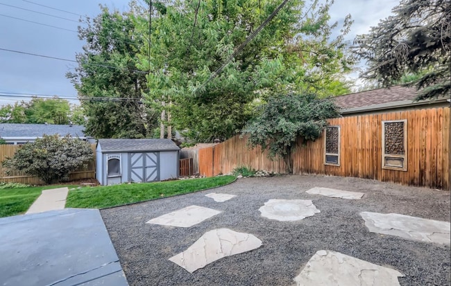 Building Photo - 4760 E Colorado Ave