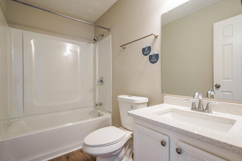 Building Photo - 5125 Hickory Grove Dr
