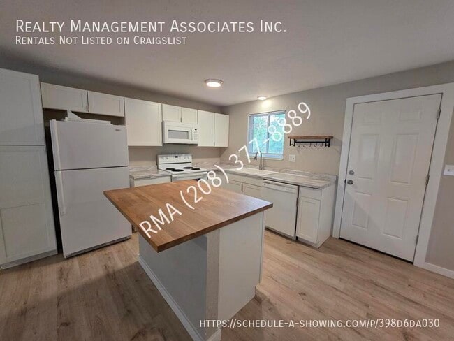 Building Photo - 3033 W Malad St