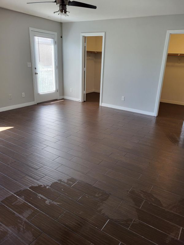 Building Photo - 1137 Evergreen Cove St