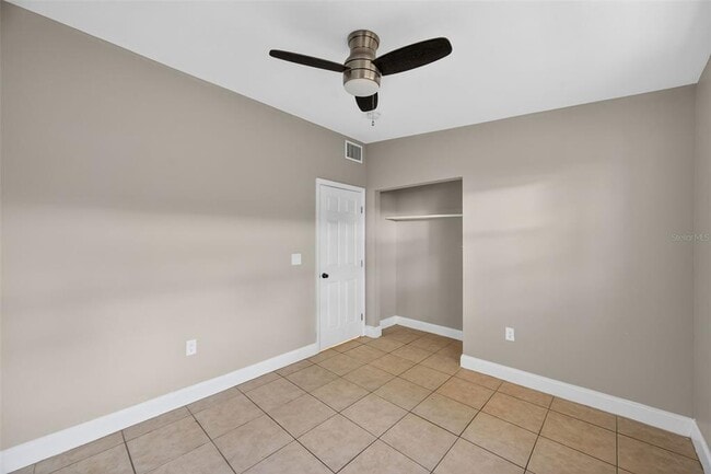 Building Photo - 2245 17th Ave S