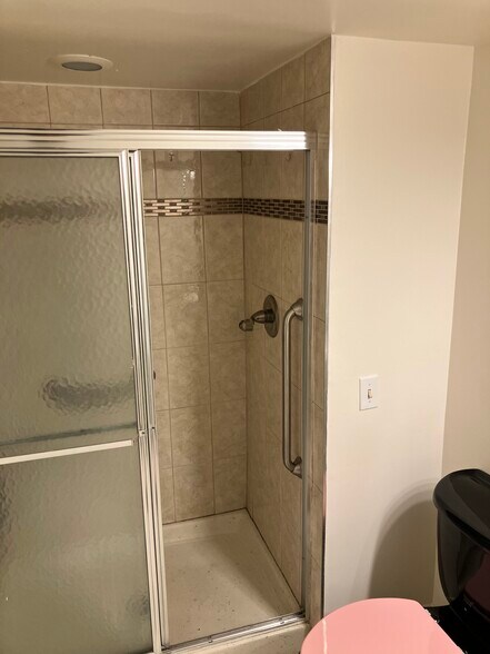 Master Bathroom - 6317 Park Heights Ave