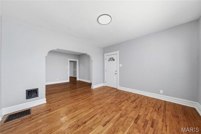Building Photo - 4643 Evans Ave