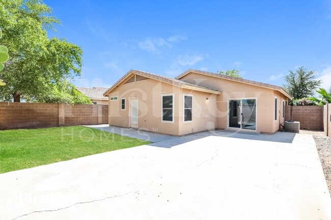 Building Photo - 2050 W Hayden Peak Dr