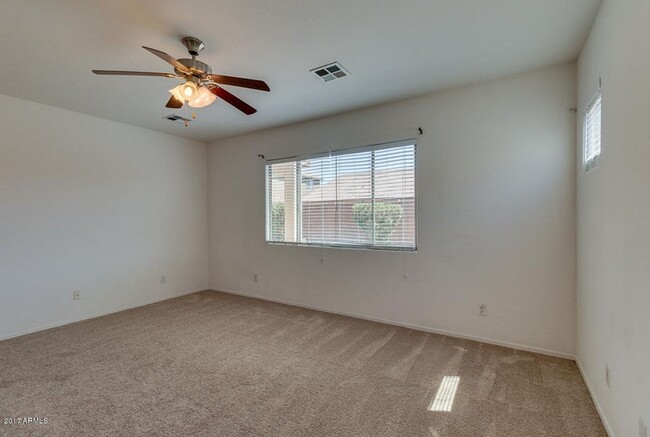 Building Photo - Gorgeous 4 Bed Home in Phoenix AZ in Roger...