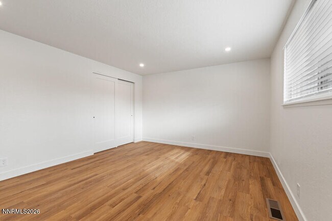 Building Photo - 655 Walker Ave