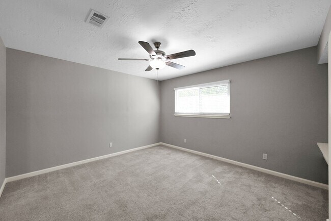 Building Photo - 8226 Autumn Willow Dr