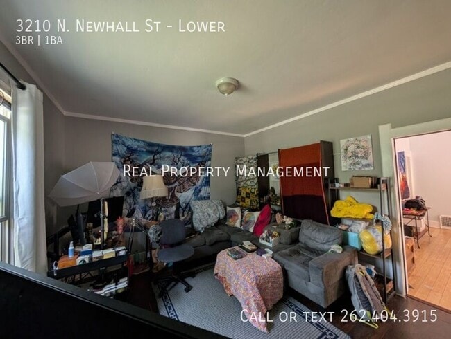 Building Photo - 3210 N Newhall St