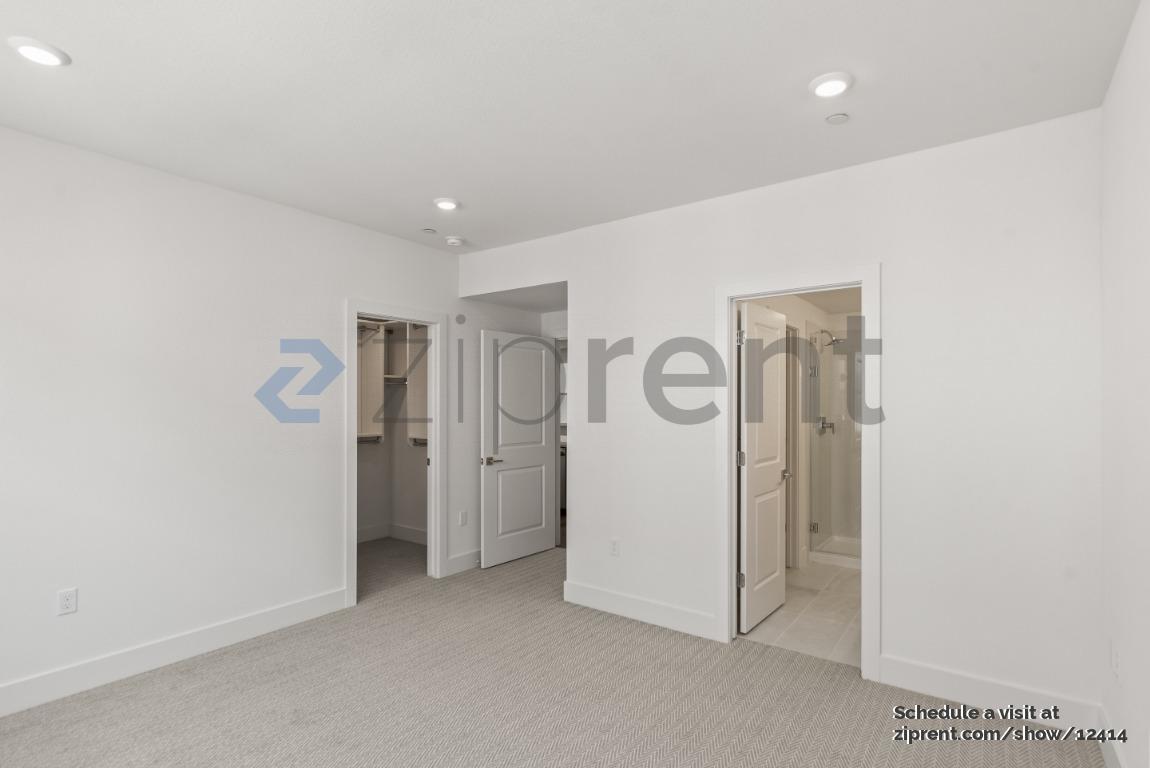 Building Photo - 3028 Lamory Pl