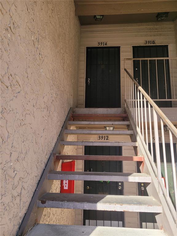 Building Photo - 3914 Coronation Ct