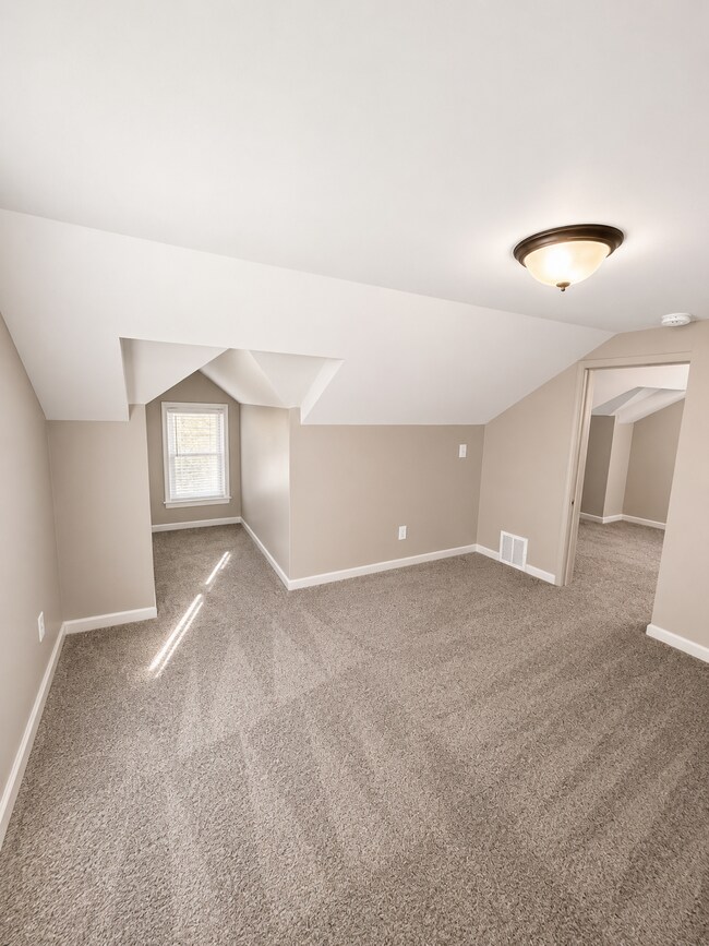 Building Photo - 6325 Neff Ave
