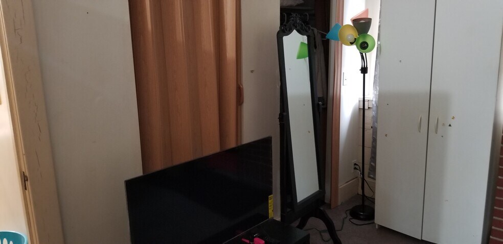 Building Photo - 1105 Glenfield Rd