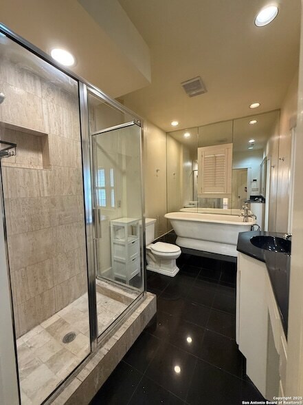 Building Photo - 334 W Gramercy Pl