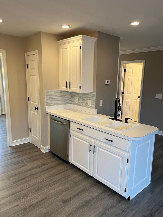 Building Photo - ***Coming Soon***East Brainerd