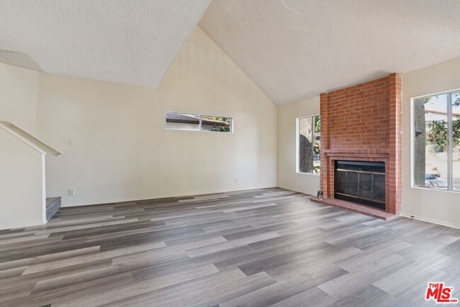 Building Photo - 4109 Beethoven St