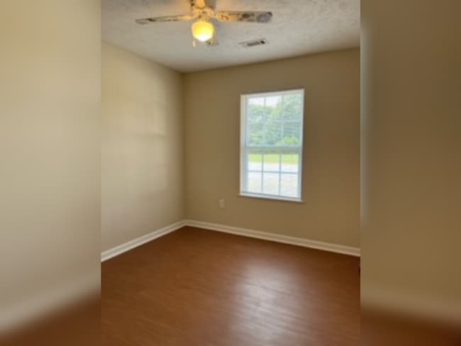 Building Photo - Kinney Road