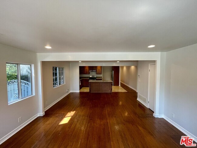 Building Photo - 5017 Edgewood Pl