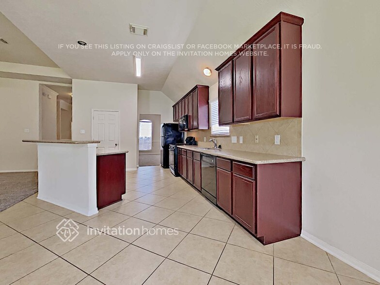 Building Photo - 37 San Simeon Dr
