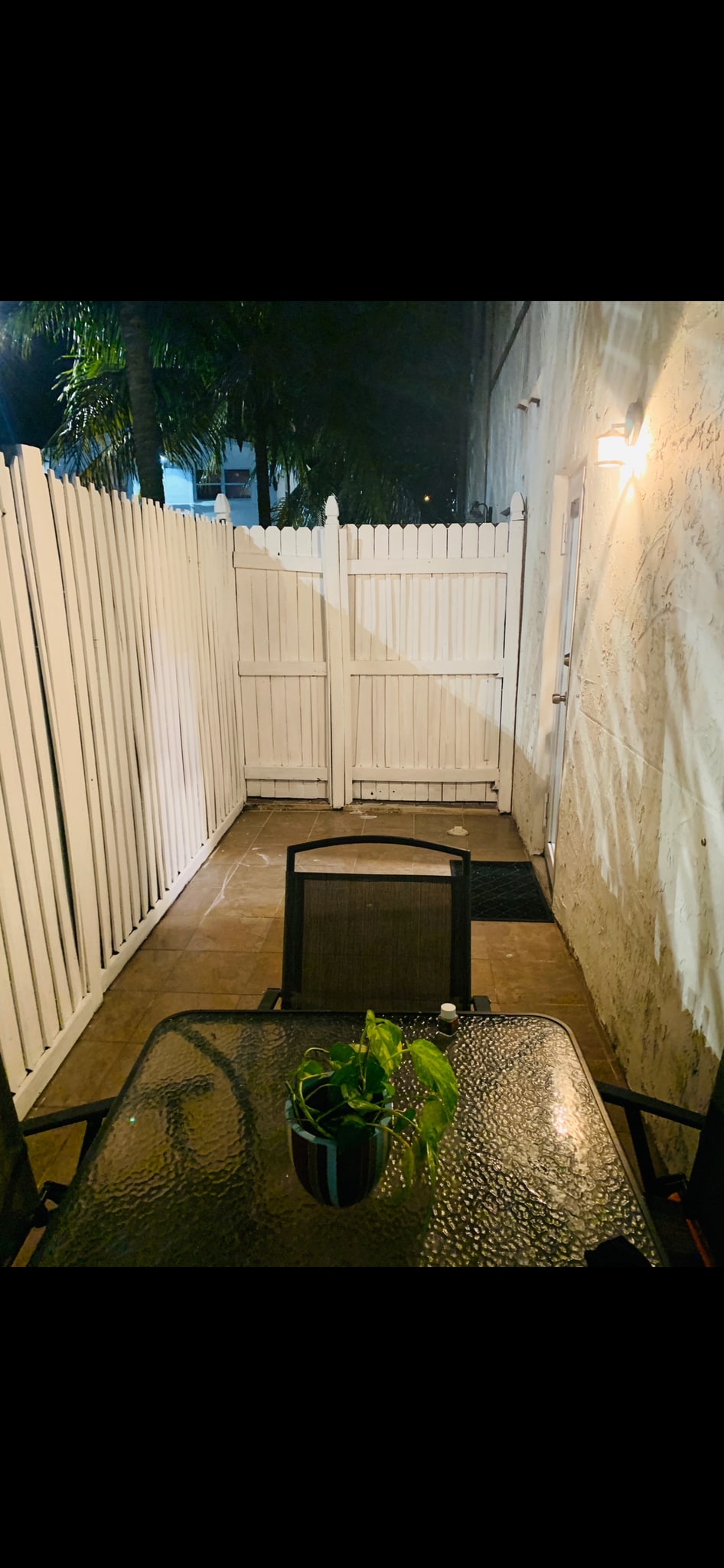 Building Photo - 3680 Oak Ave