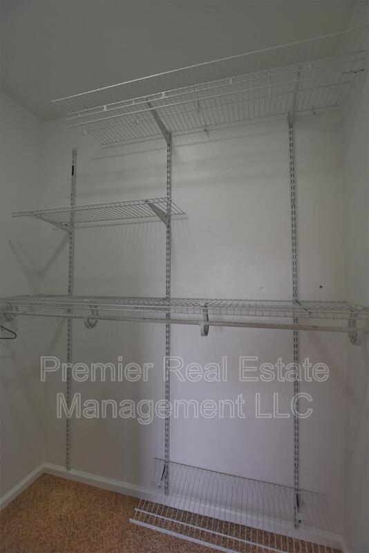 Building Photo - 335 E 7th Ave