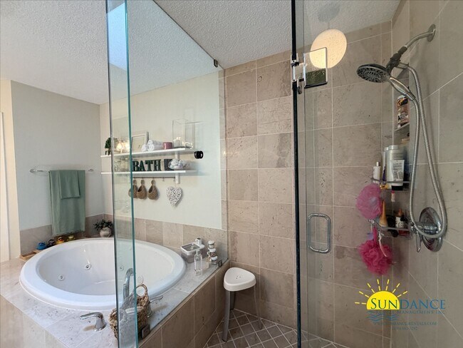 Building Photo - 541 E Timberlake Dr