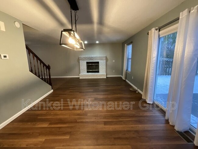 Building Photo - 1632 Progress Ln