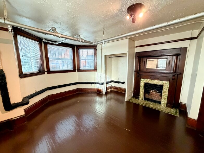 Building Photo - 7405 Detroit Ave