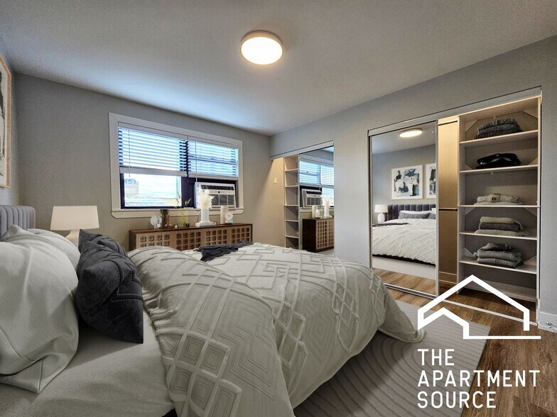 Building Photo - 516 W Aldine Ave