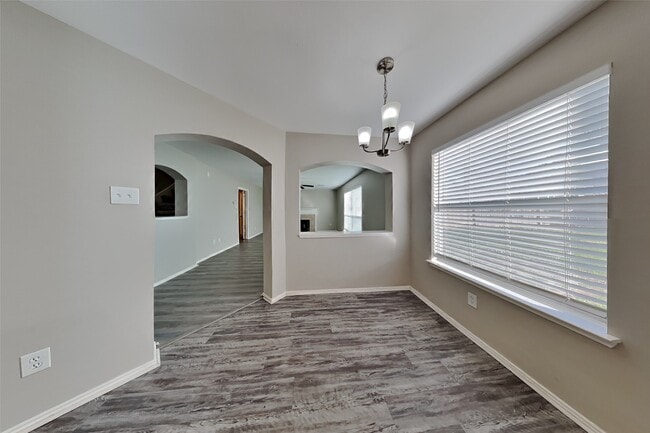 Building Photo - 10319 Pony Express Rd