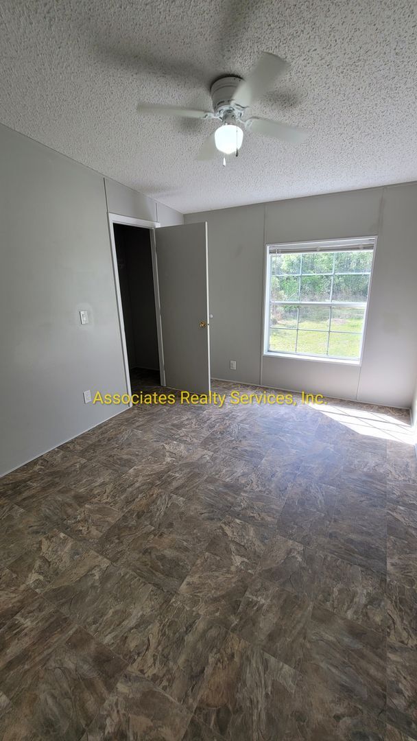 Building Photo - Secluded Home in the Country!!!-