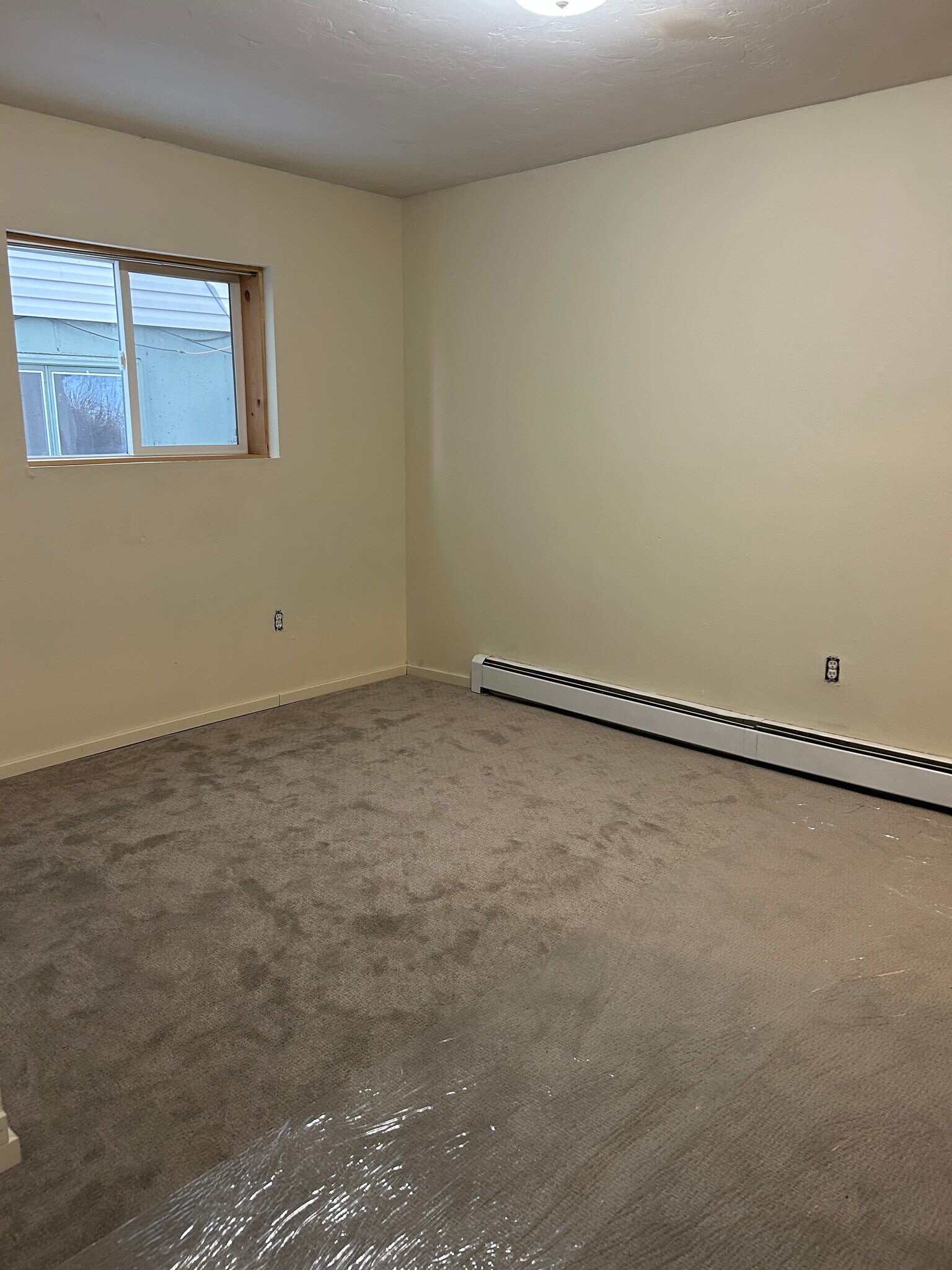 Building Photo - 336 Old Fish Creek Falls Rd