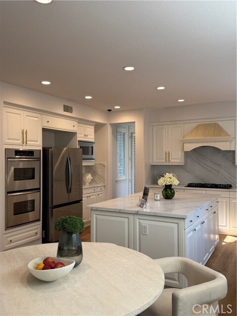 Building Photo - 8034 Portico Terrace