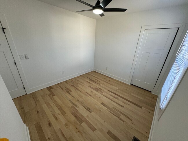 Building Photo - 2 Bedroom - Weiland Park