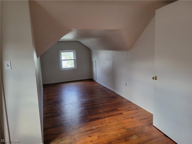 Building Photo - 4127 Lowden Rd
