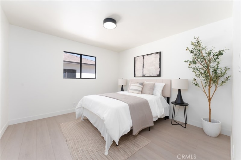 Building Photo - 13203 Lakewood Blvd