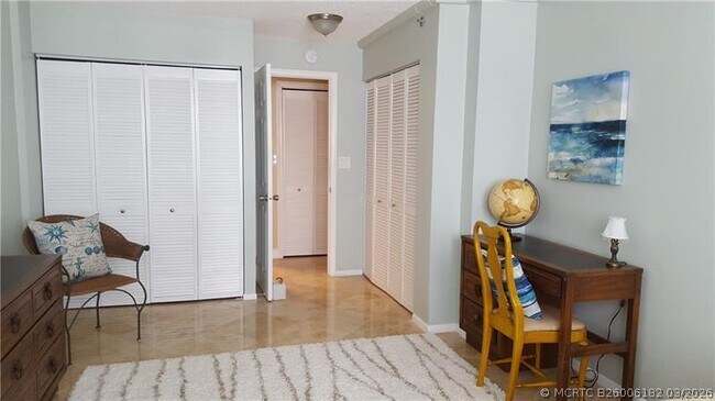 Building Photo - 3221 S Ocean Blvd