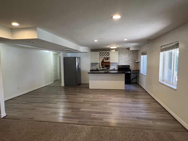 Building Photo - 1219 Bridle Trail Rd