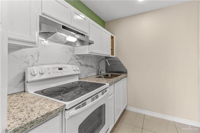 Building Photo - 312 E Mile 4 Rd