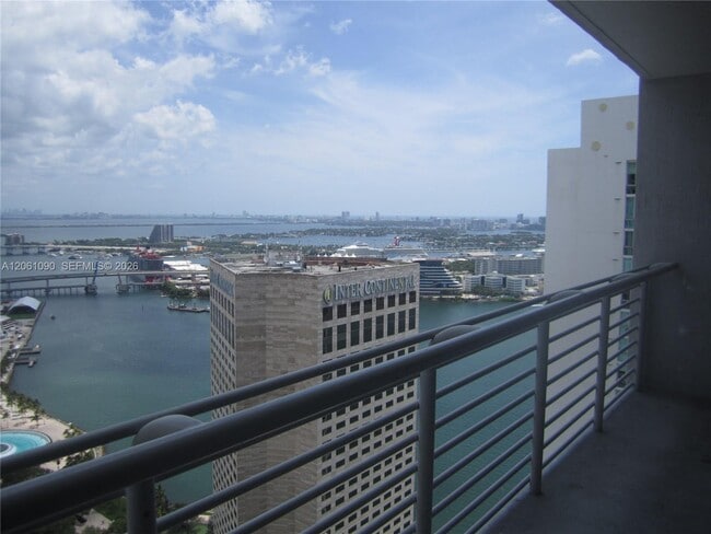 Building Photo - 325 S Biscayne Blvd