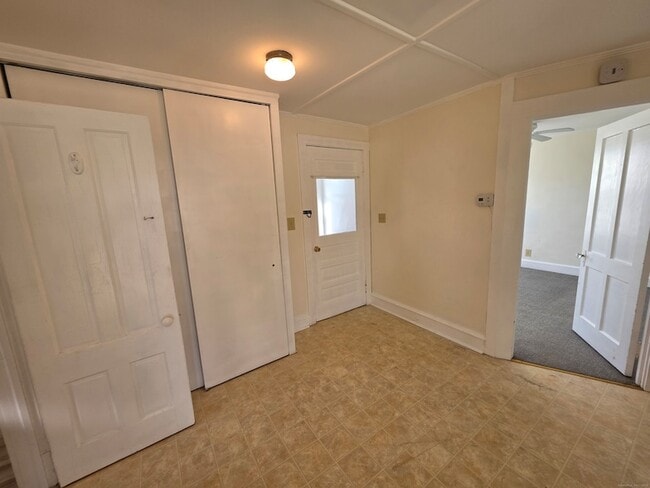 Building Photo - 110 Main St