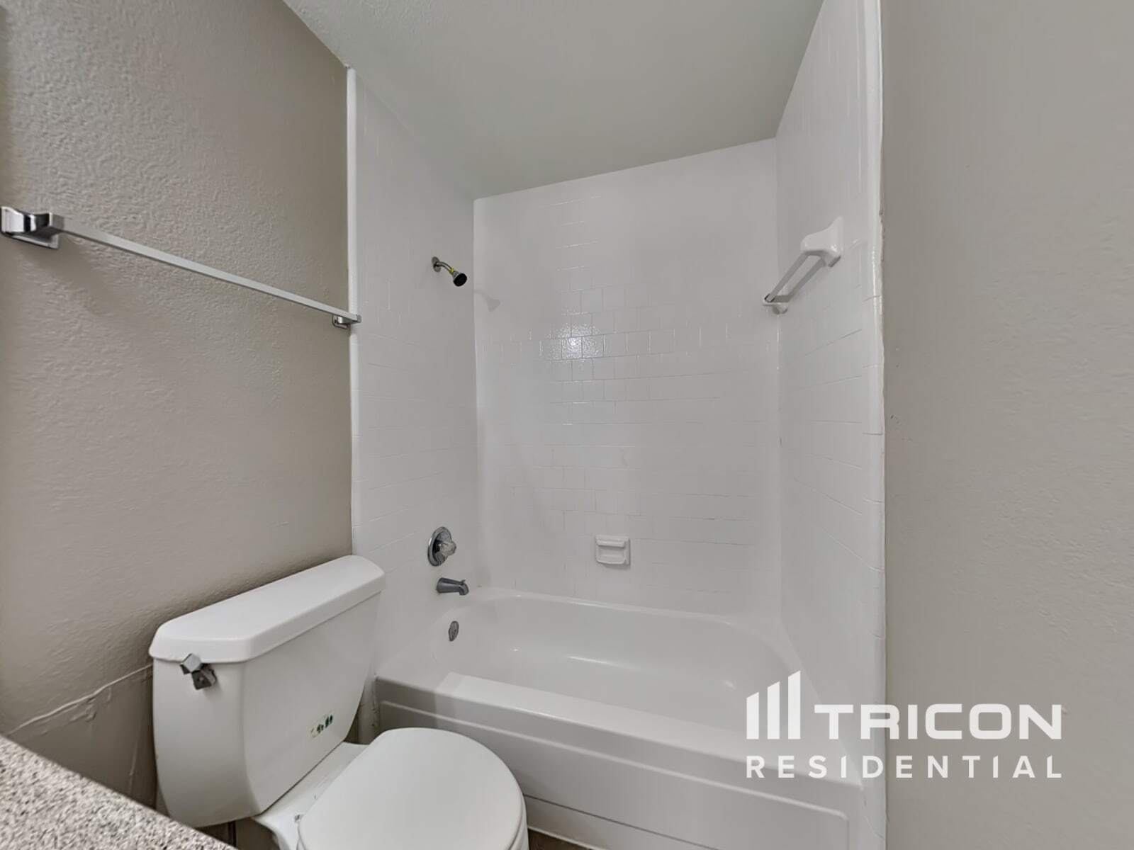 Building Photo - 16330 Tiburon Way